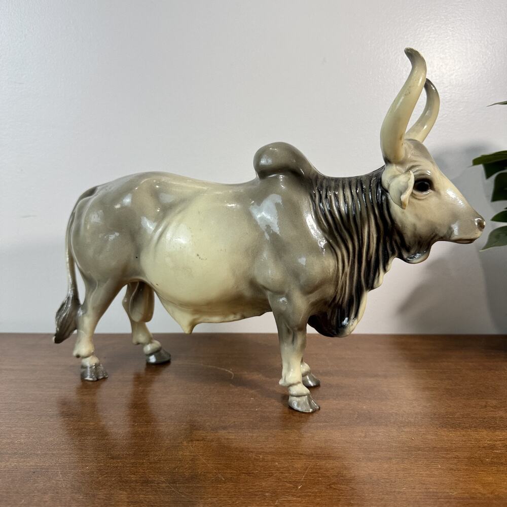 Vintage Breyer Brahma Bull model #70 Cattle Farm Animal Statue